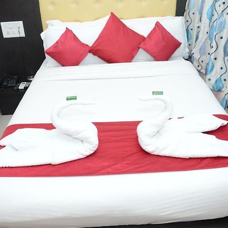 Anil Guest House Mumbai Bagian luar foto
