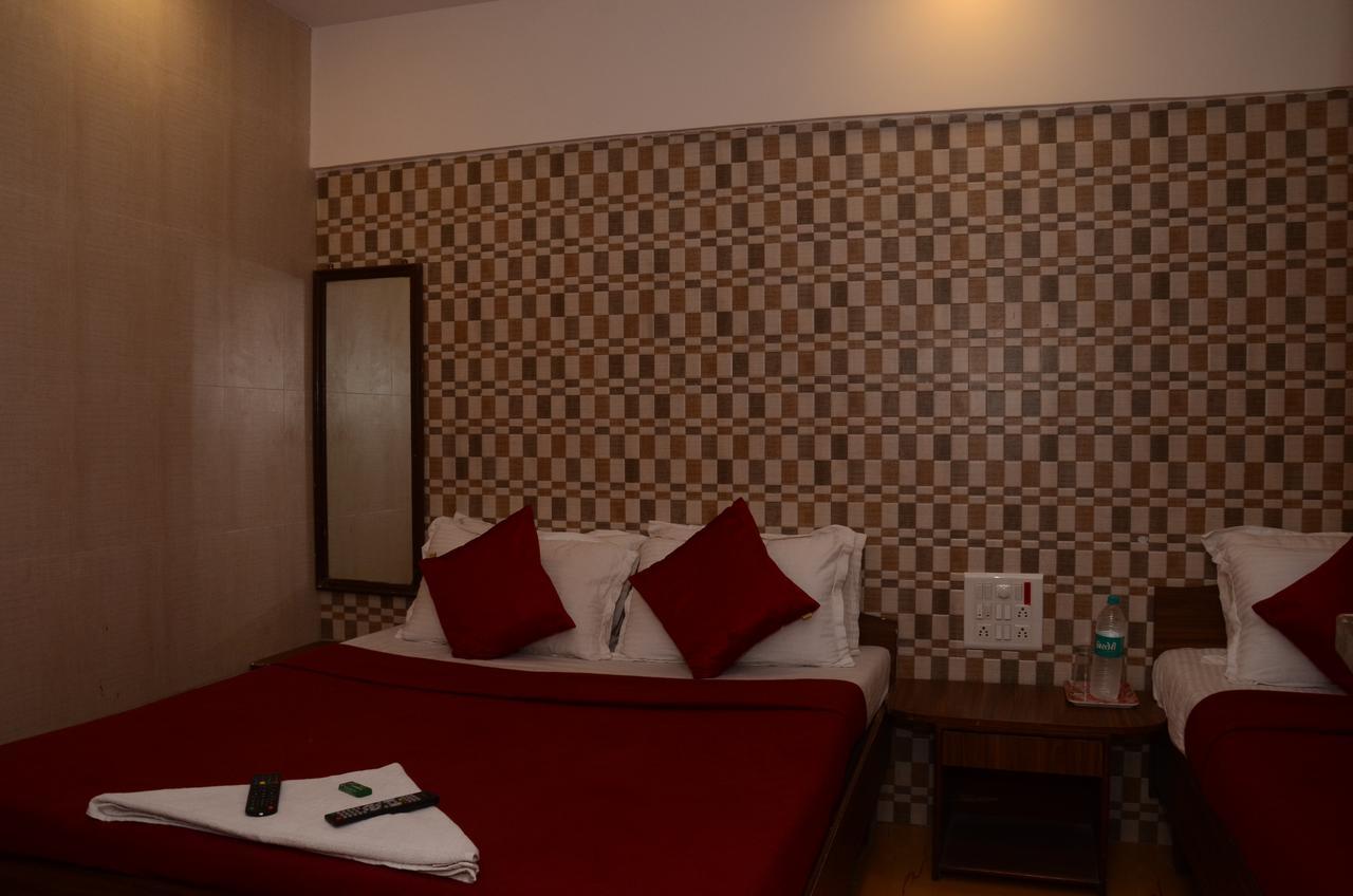 Anil Guest House Mumbai Bagian luar foto