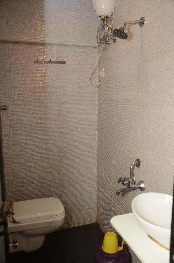 Anil Guest House Mumbai Bagian luar foto