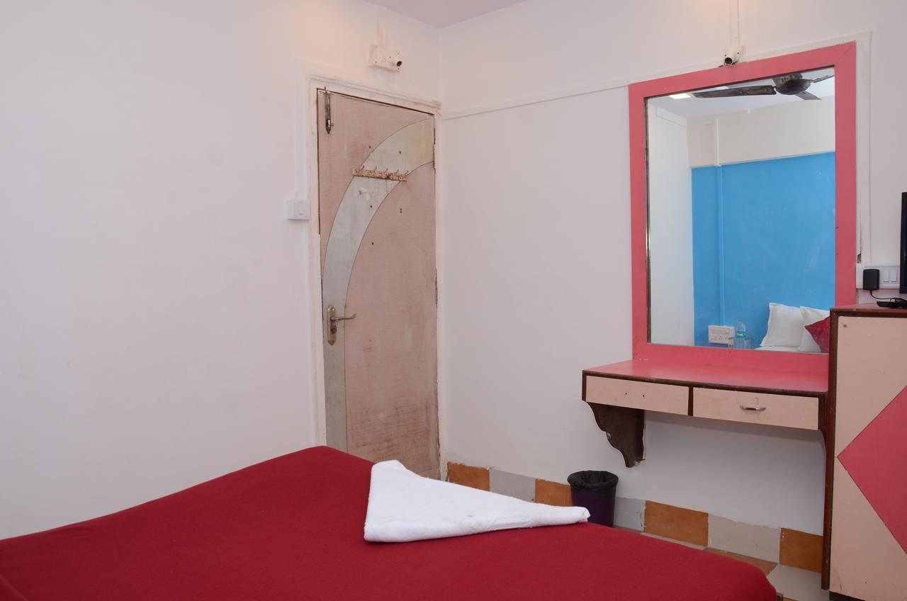 Anil Guest House Mumbai Bagian luar foto