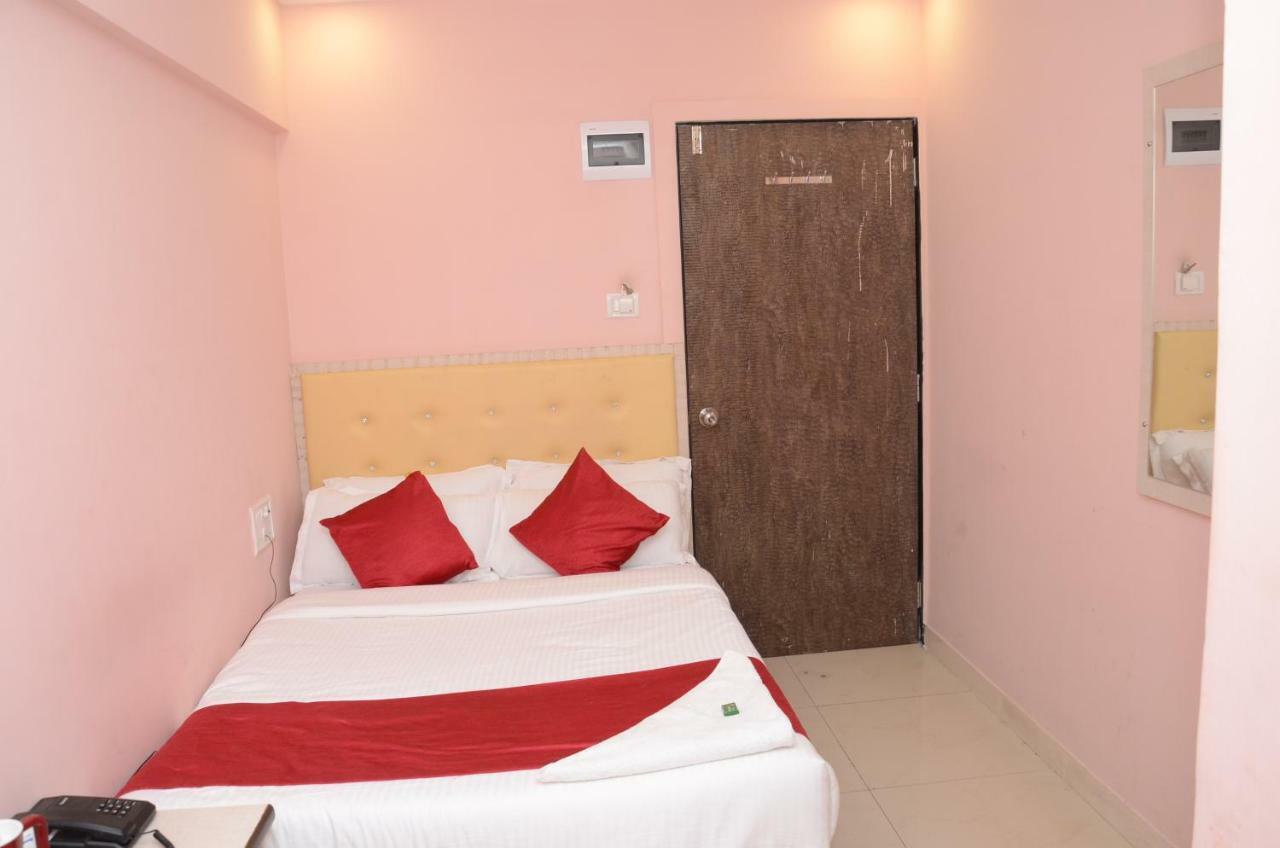Anil Guest House Mumbai Bagian luar foto