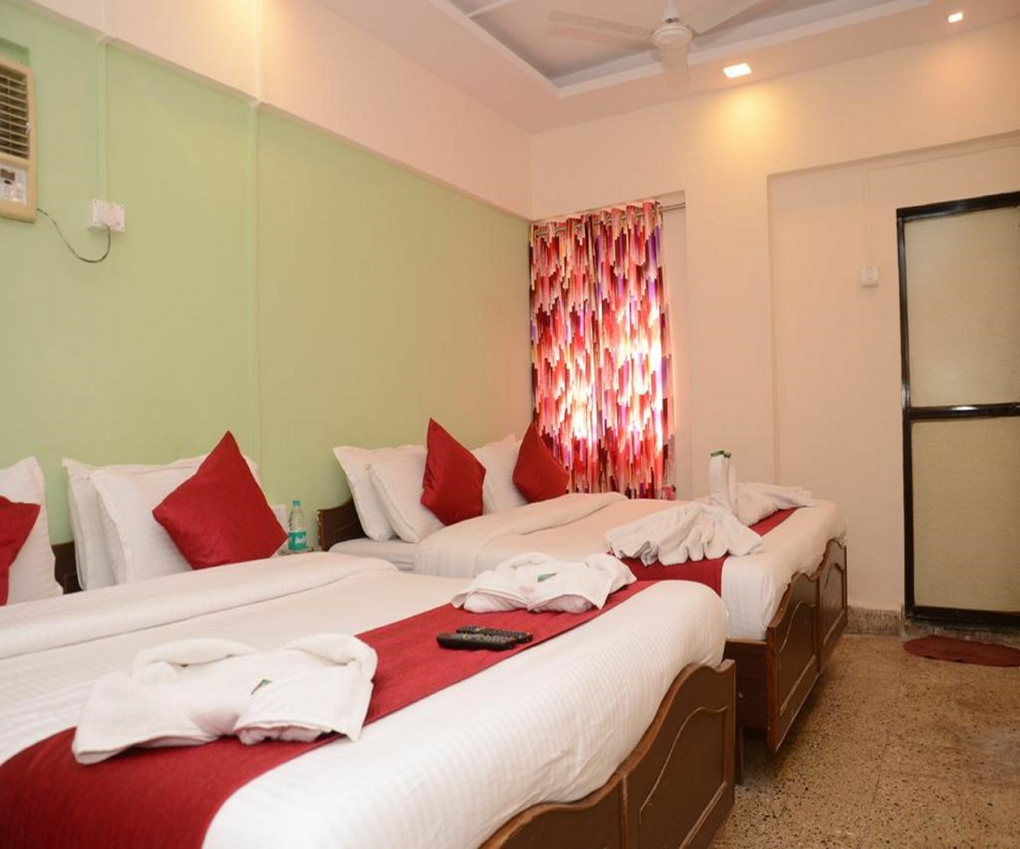 Anil Guest House Mumbai Bagian luar foto